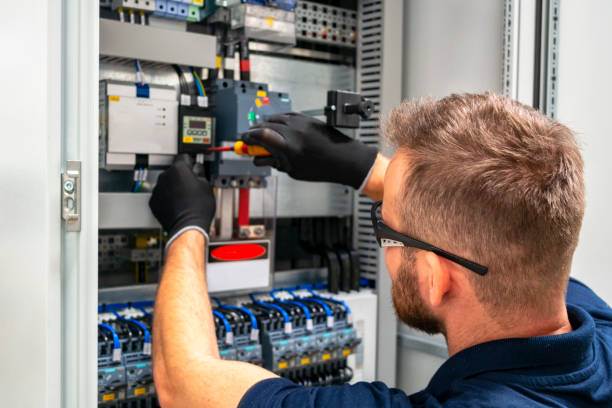 Best Circuit Breaker Repair  in Titusville, FL